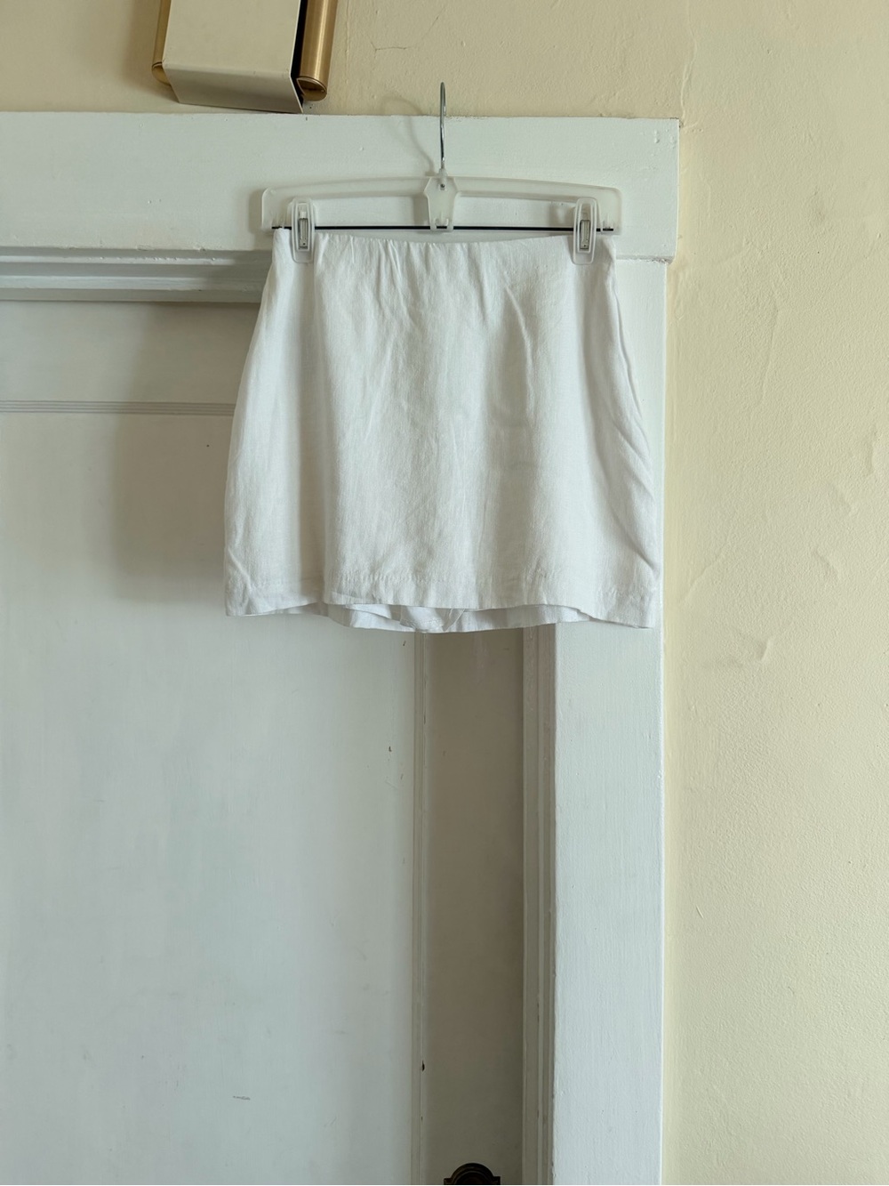 Abercrombie & Fitch White Women's Skort